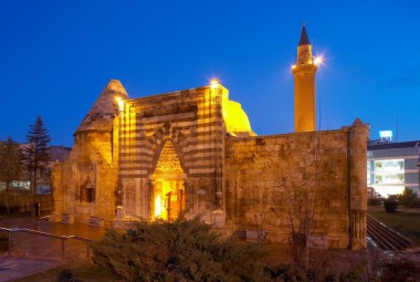 20171127140623552_CACABEY_GOKBILIM_MEDRESESI-8-1024x681