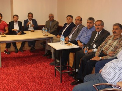 kirsehirli-egitimciler-derneklesiyor2019-03-16-193346