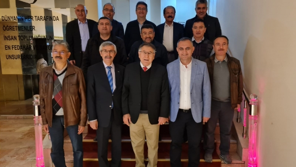 Kırşehirli Eğitimciler Derneği Yönetim ve Denetim Kurulu değerlendirme toplantısı yapıldı.